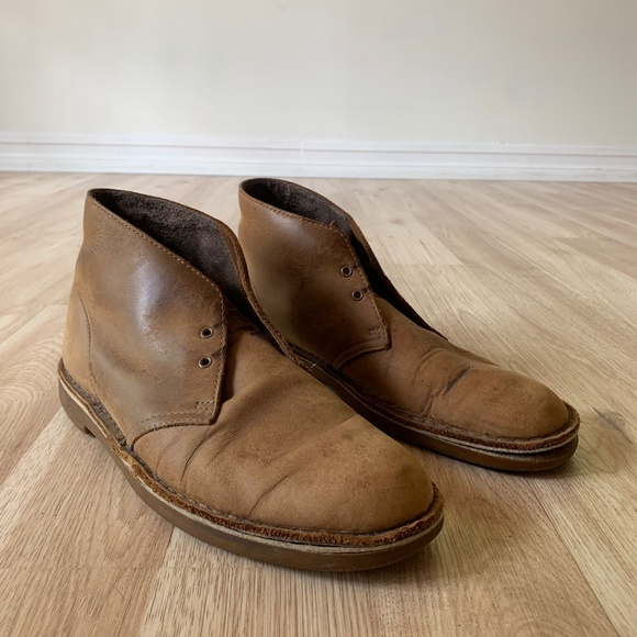 Classic Clarks Desert Boots in Tan – Size 10M main image 11